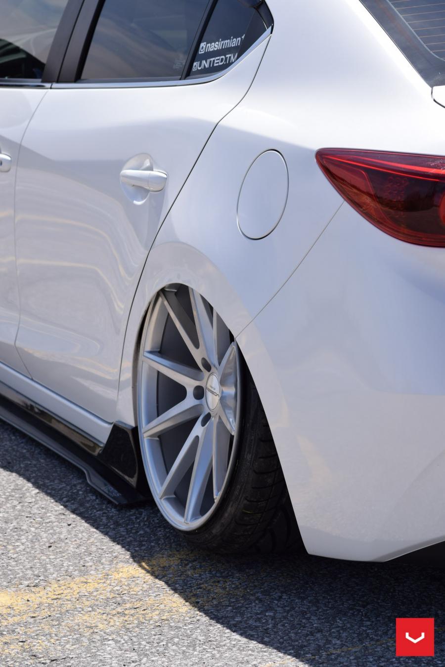 Детали экстерьера Mazda6 on Vossen Wheels (VFS1) 2017 года  (фото 10 из 21)